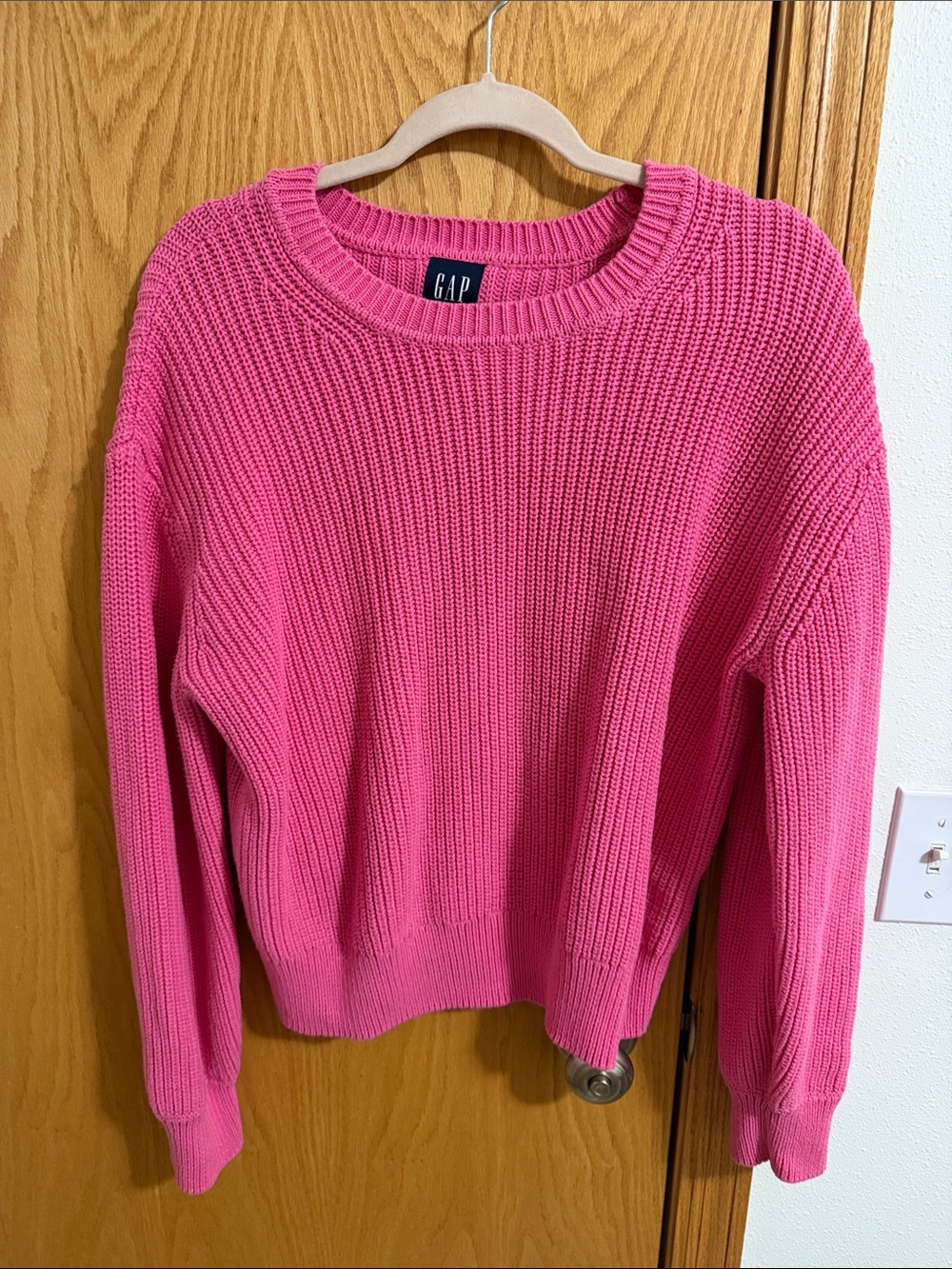 GAP Women's Hot Pink Ribbed Crewneck Sweater
